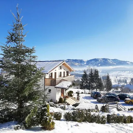 Pensiunea L'amoro Holiday home *