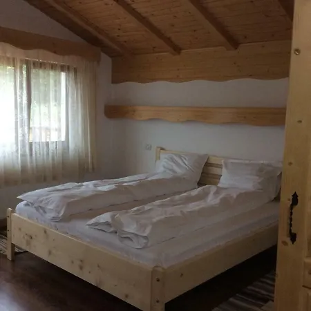 Holiday home Pensiunea L'amoro